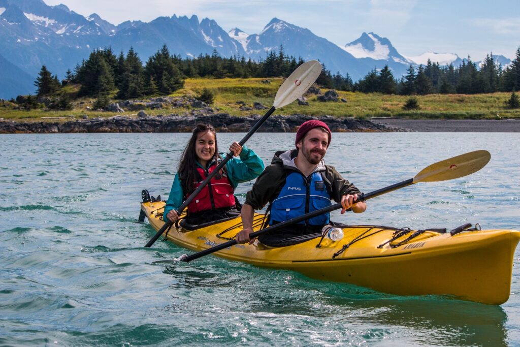 lynn canal kayak tour